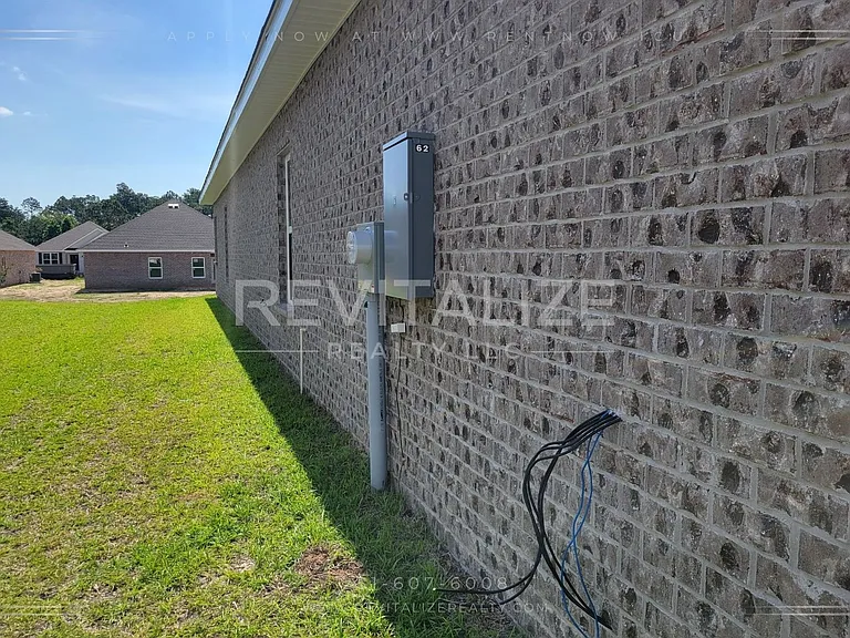 1730 Grouse St — Photo 49