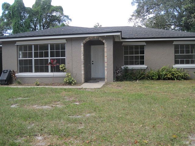 1st image of 114 Des Pinar Ln