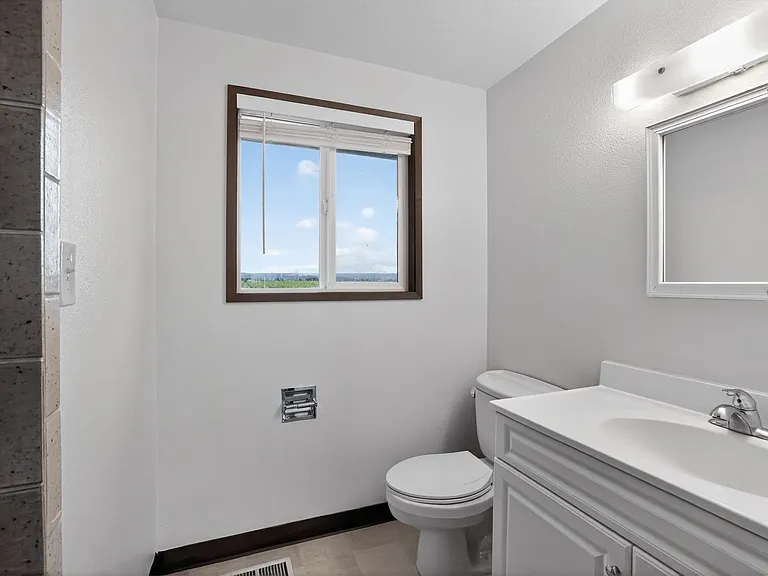 32303 NW Zion Church Rd — Photo 15