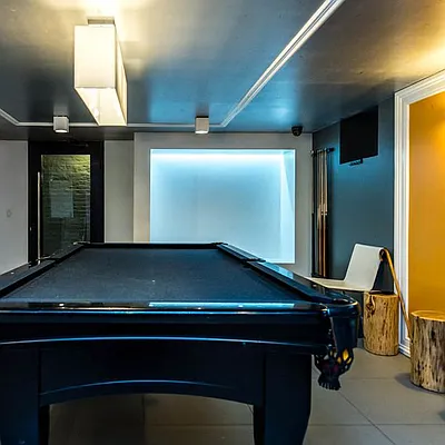 Rented by Nooklyn NYC LLC | media 21