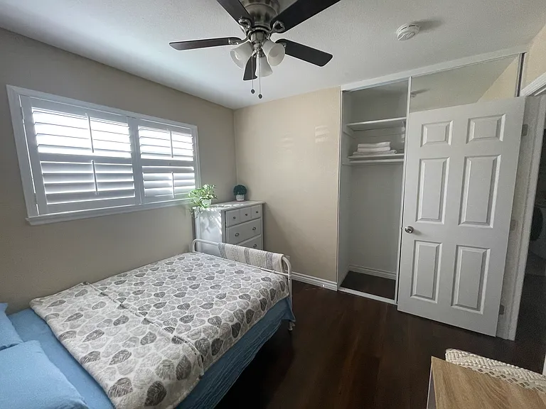 1736 Calle Ciervos — Photo 7