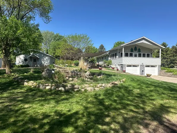 4220 23rd St NW, Willmar, MN 56201