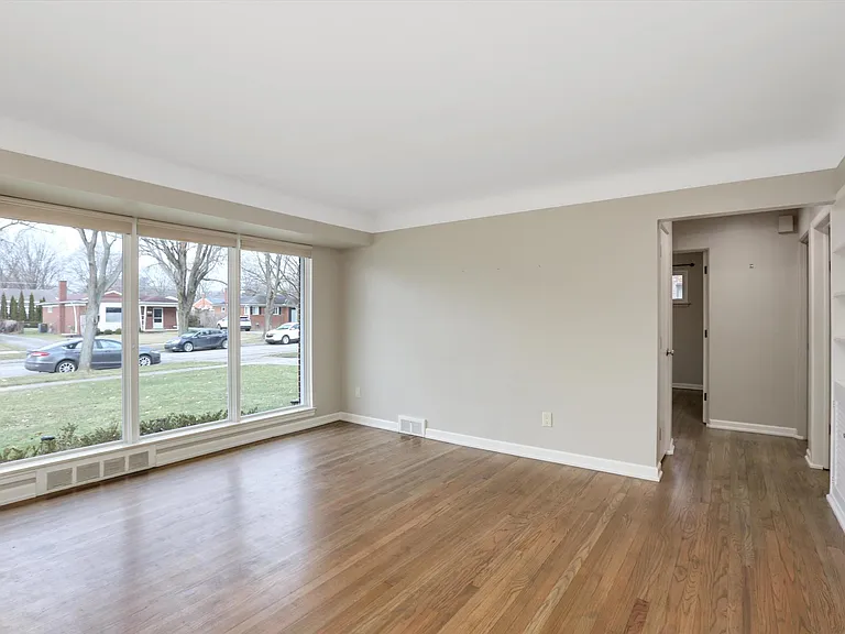 22826 Frederick Ave — Photo 4