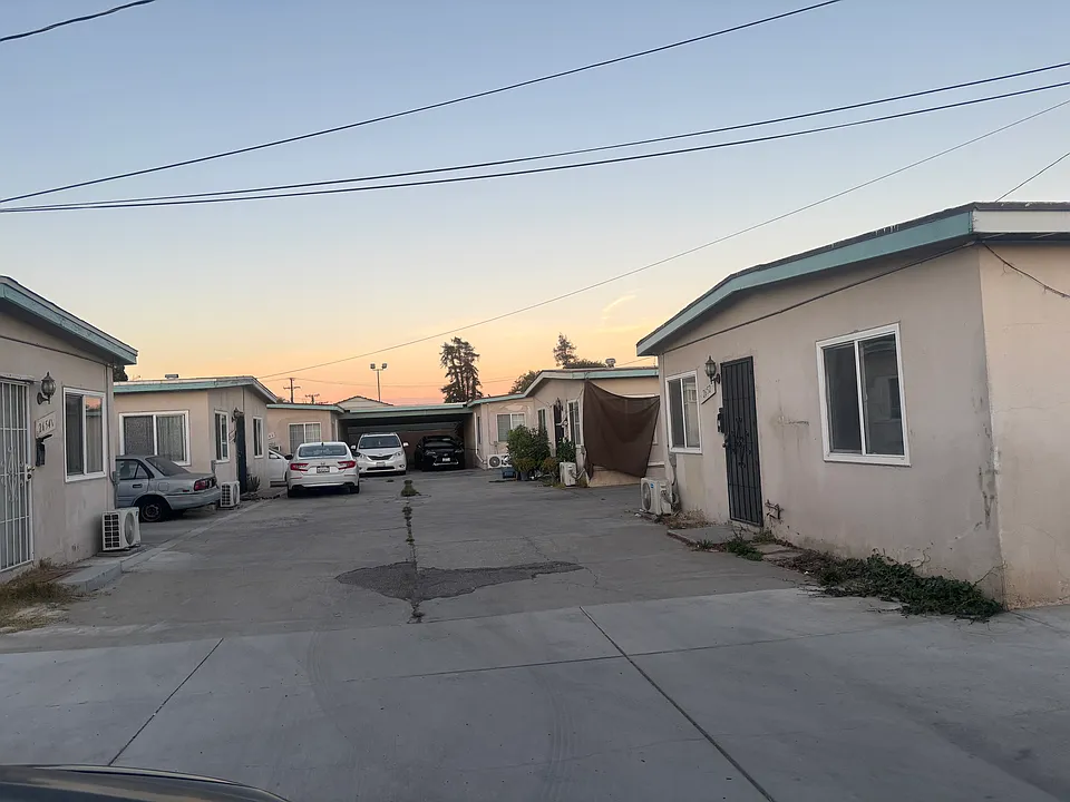 2652 Muscatel Ave