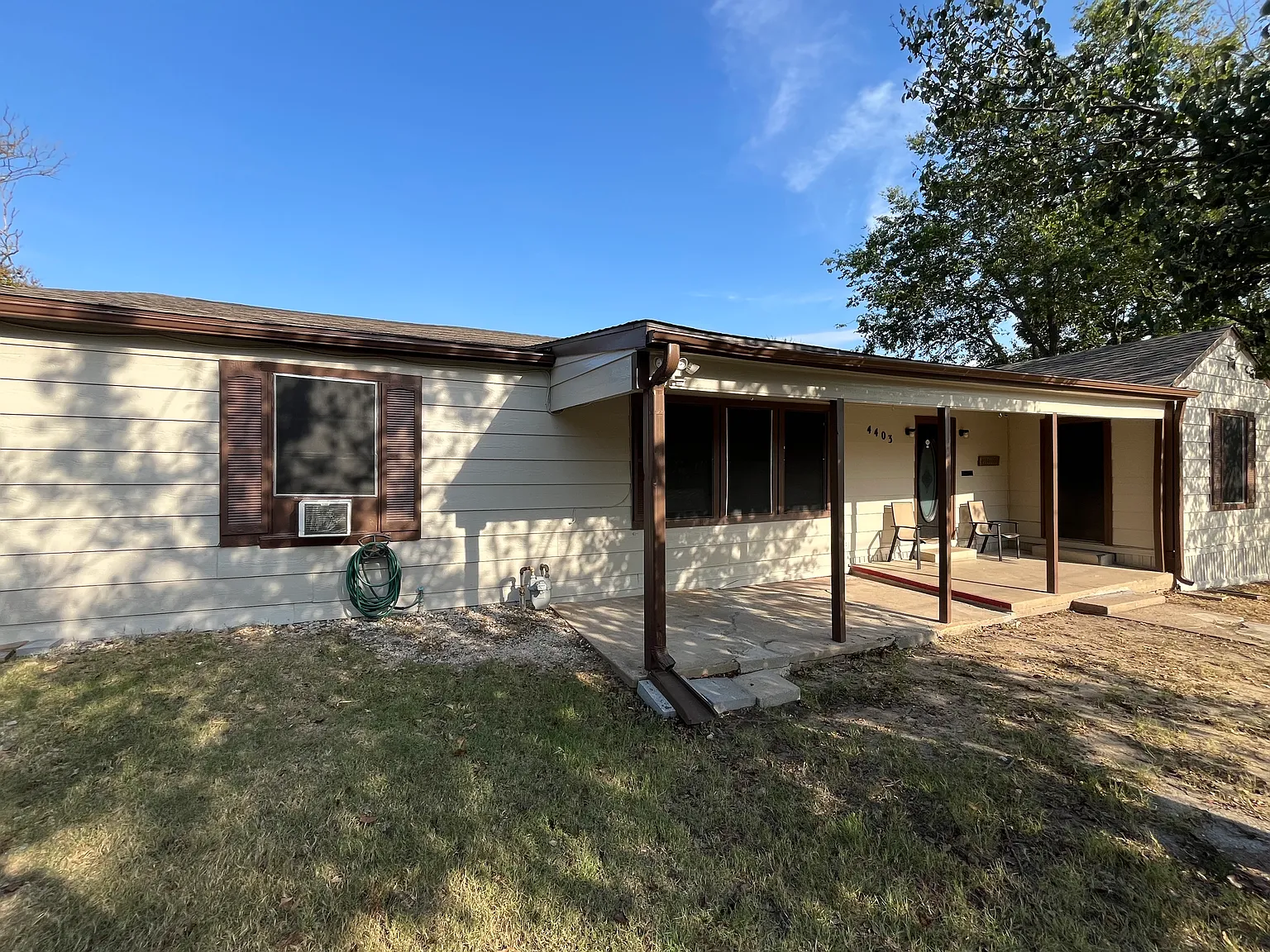 4 bed, 1898 sqft, $1,750 — Photo 1