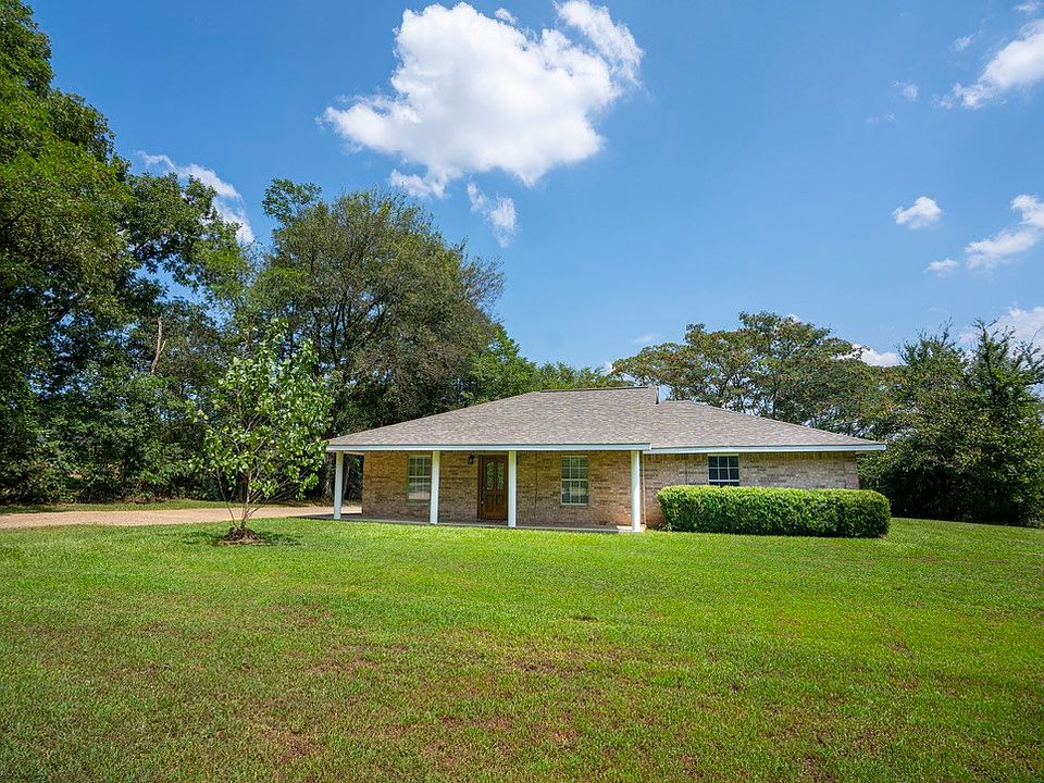 1st image of 152 NE County Road 2040