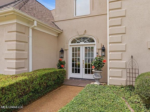 2nd image of 103 Woodlands Green Dr