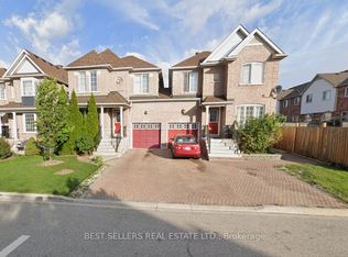 3045 Hawktail Cres, Mississauga, ON L5M 6W8