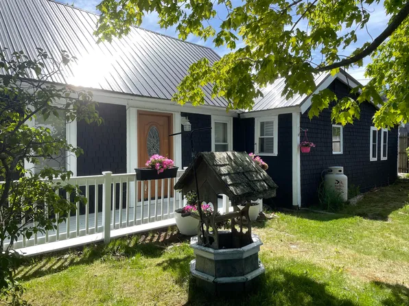 5 Johnson Street, Eastport, ME 04631