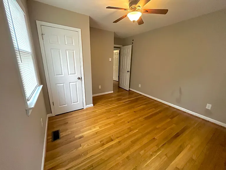 205 Bridge St — Photo 10