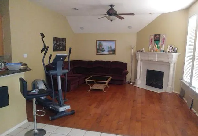 Edwards Dr — Photo 13