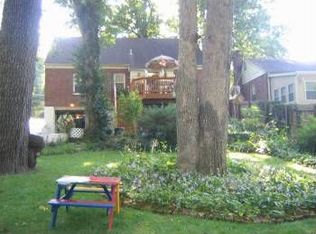 896 Liggett Dr, Saint Louis, MO