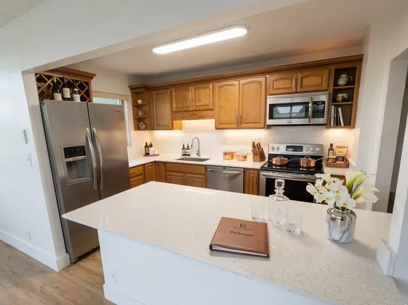 2741 Taft St APT 403, Hollywood, FL 33020