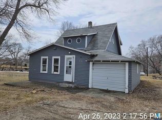 316 N Tedin Ave, Rosholt, SD 57260