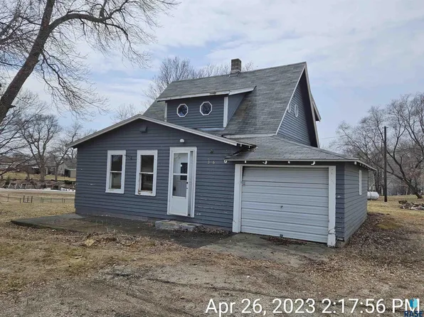 316 N Tedin Ave, Rosholt, SD 57260