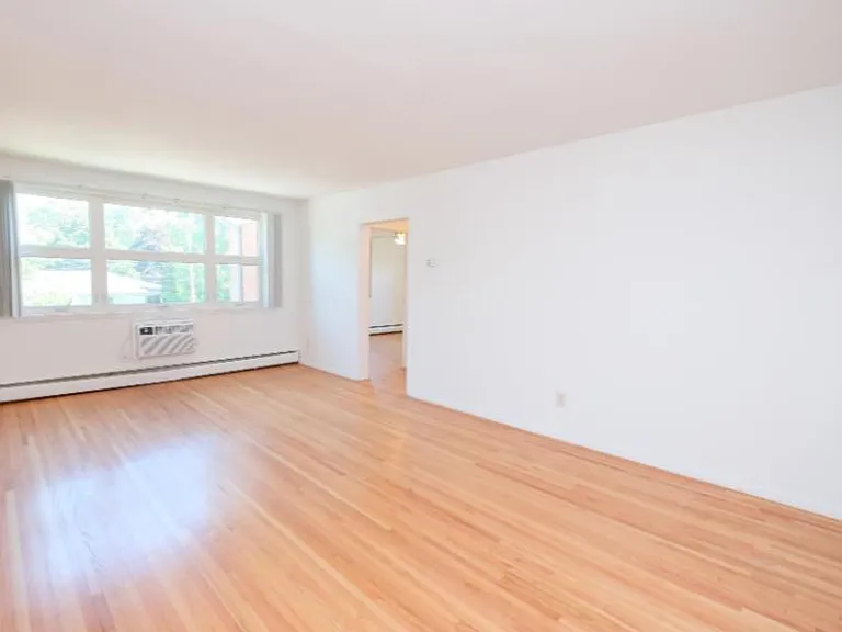 Knollwood Estates — Photo 11