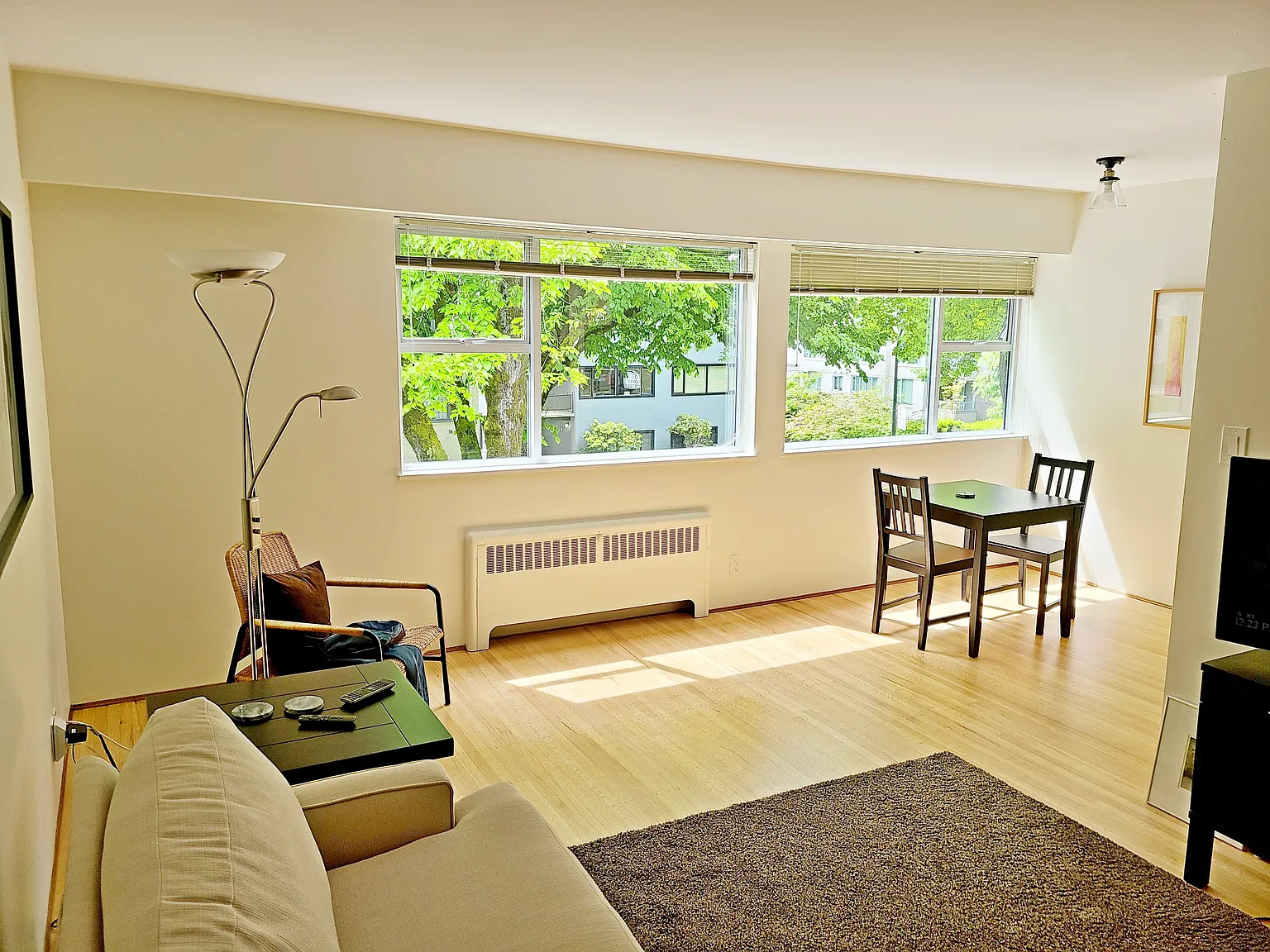 2 bed, 780 sqft, $2,700 — Photo 2