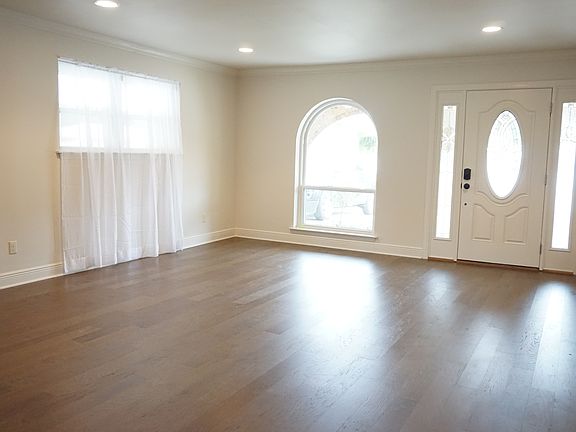 2nd image of 2944 Metairie Ct