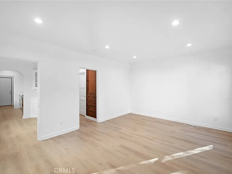 1233 Orange Grove Ave — Photo 2