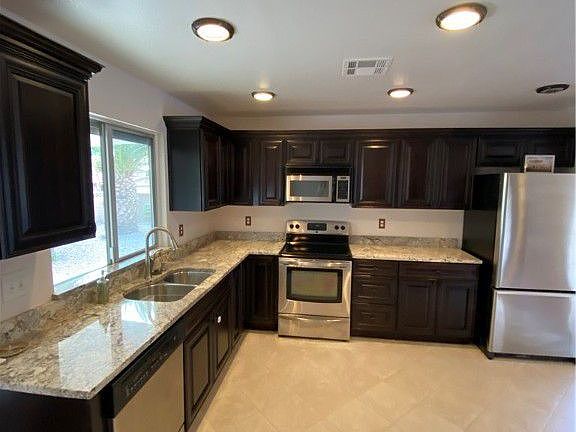 5th image of 1533 Lucano Ln