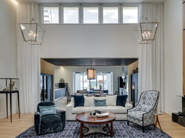 112 2nd Ave N #10, Nashville, TN 37201