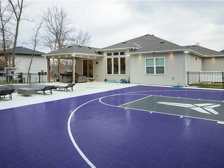 517 Southshore Dr — Photo 35