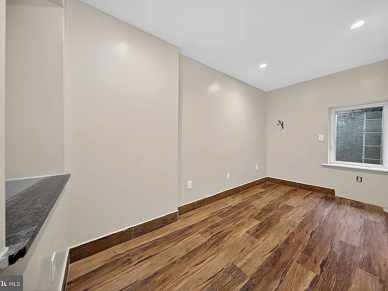 817 6th St NW #B — Photo 25