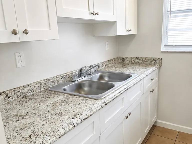 4655 Palm Ave #205 — Photo 2