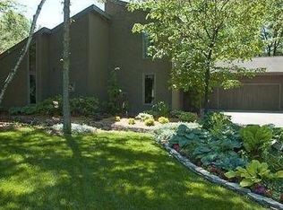 3785 Chipping Norton Ct, Saginaw, MI