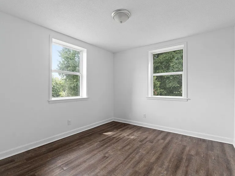 Britton Springs Rd - 706 / 708 — Photo 18