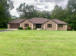 1381 N East Ridge Dr, Strafford, MO 65757