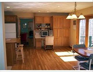 5th image of 6A Wood St