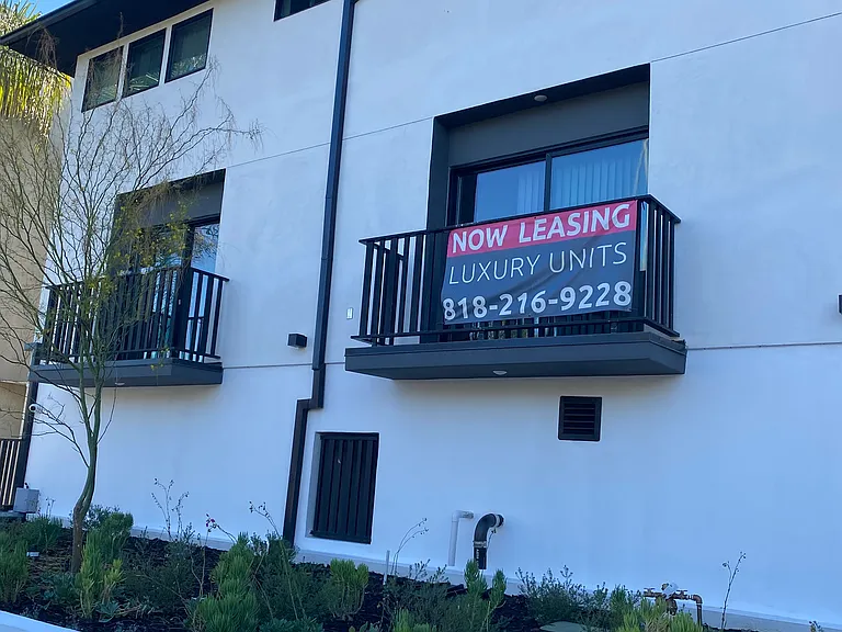 4930 Laurel Canyon Blvd #203 — Photo 4
