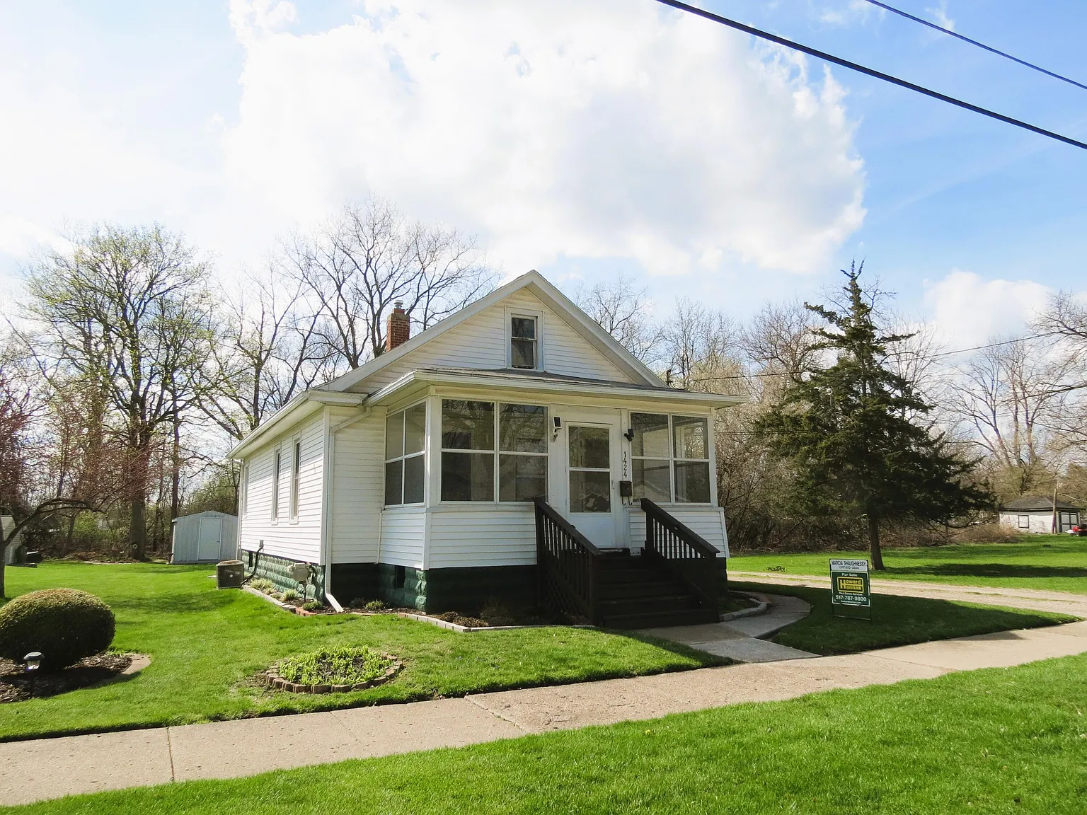 1424 Locust St photo 1