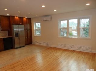 15466 20th Rd, Flushing, NY 11357