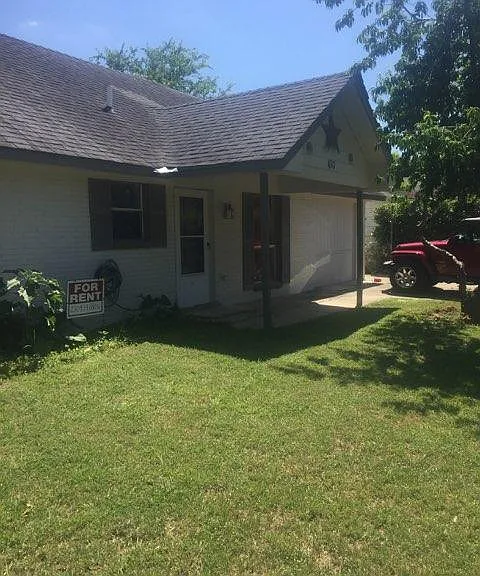 430 E Mally Blvd — Photo 3