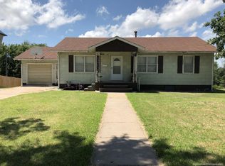 125 1st St, Phillipsburg, KS 67661