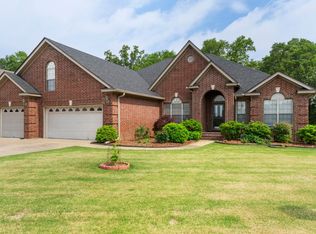 223 Maranes Cir, Maumelle, AR 72113