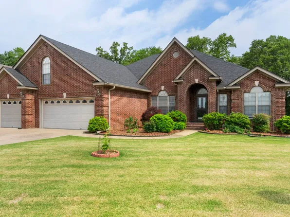 223 Maranes Cir, Maumelle, AR 72113