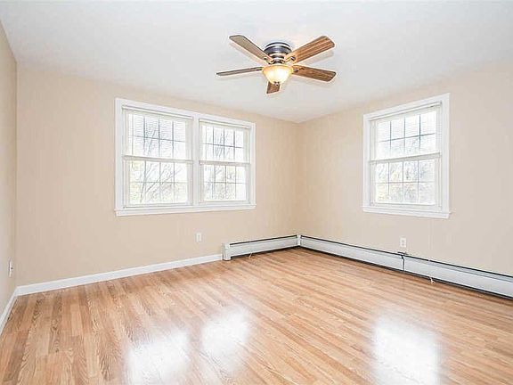 1st bedroom
