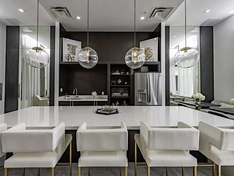 Resia Biscayne Drive — Photo 31