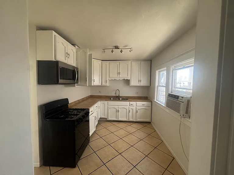 343 N Benton Way — Photo 9
