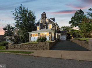 7114 Llanfair Rd, Upper Darby, PA 19082