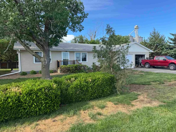 305 E 1st St, Assaria, KS 67416