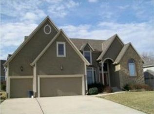 9301 W 144th Ter, Overland Park, KS 66221