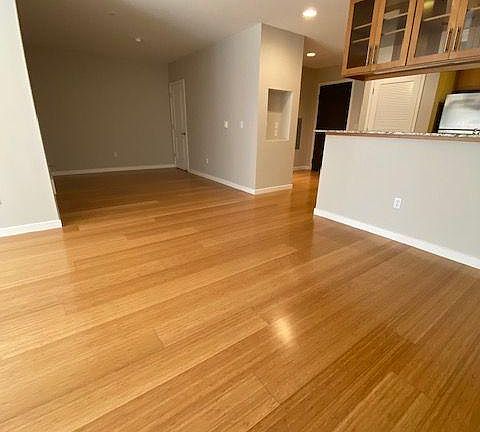 3rd image of 660 King St Unit 209