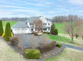 395 Sommersby Ln, Troutville, VA 24175