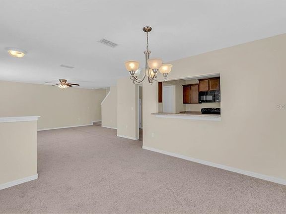 4th image of 236 Carina Cir