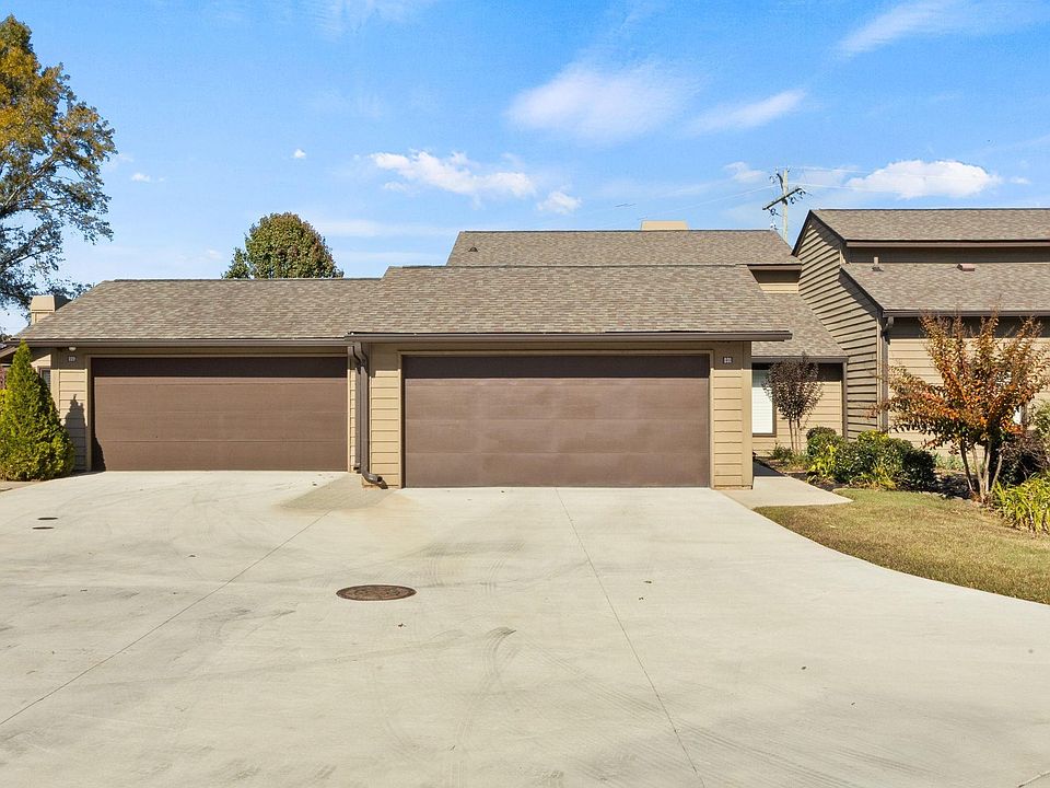 1st image of 231 Goldfinch Cir