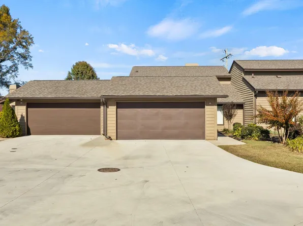 231 Goldfinch Cir, Greer, SC 29650